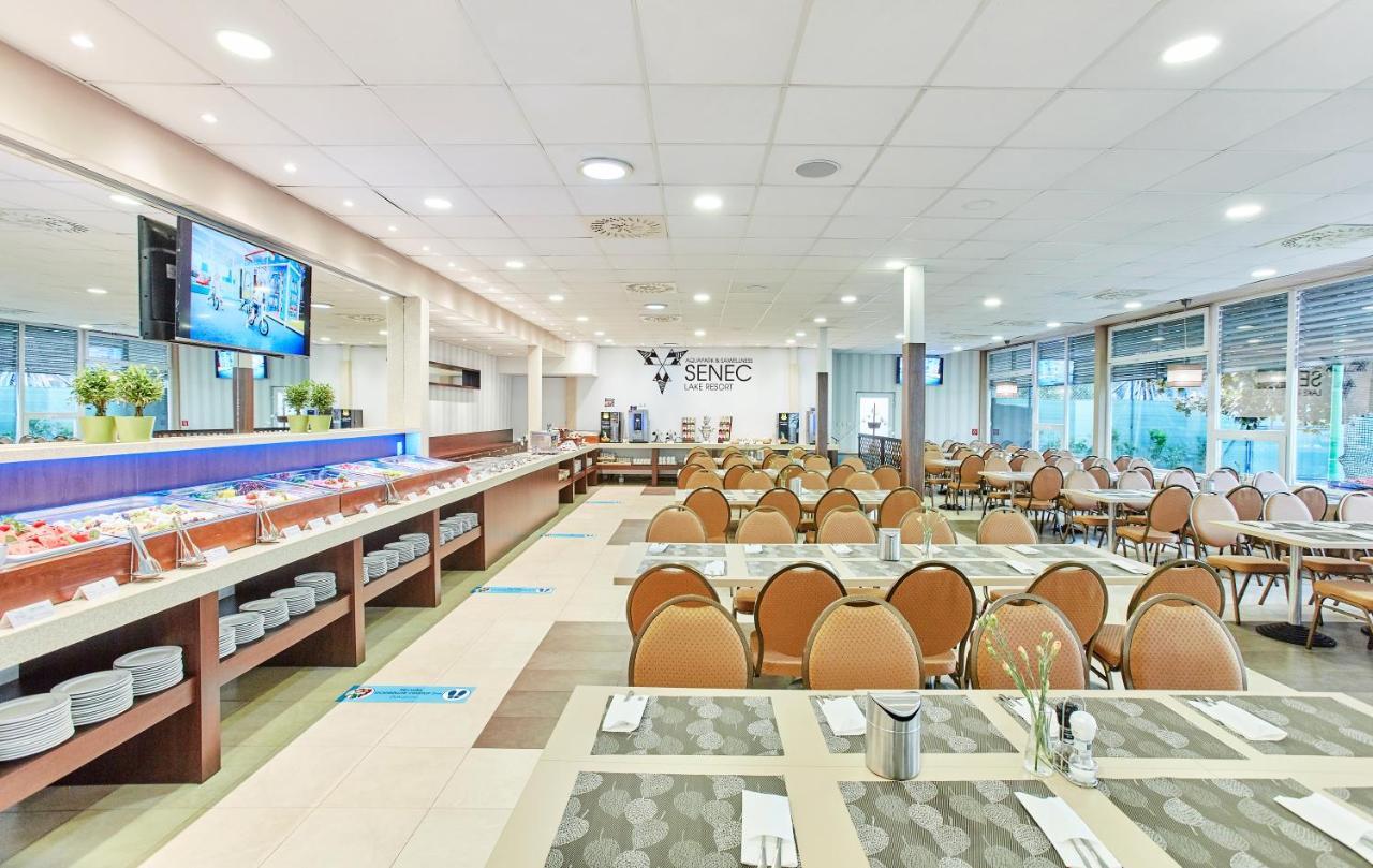 Hotel Senec Aqua Resort - Family Friendly エクステリア 写真