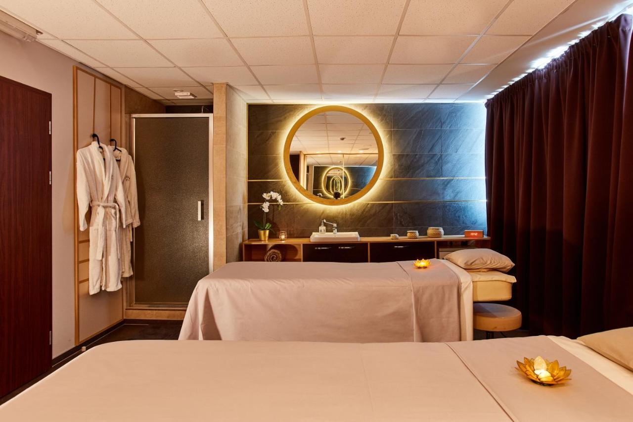 Hotel Senec Aqua Resort - Family Friendly エクステリア 写真