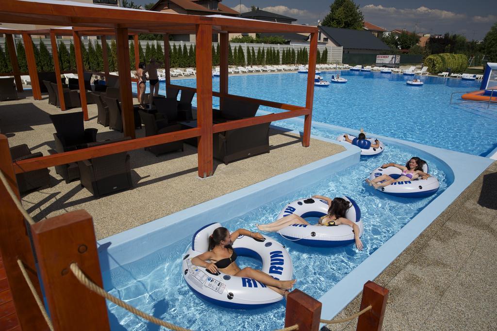Hotel Senec Aqua Resort - Family Friendly エクステリア 写真
